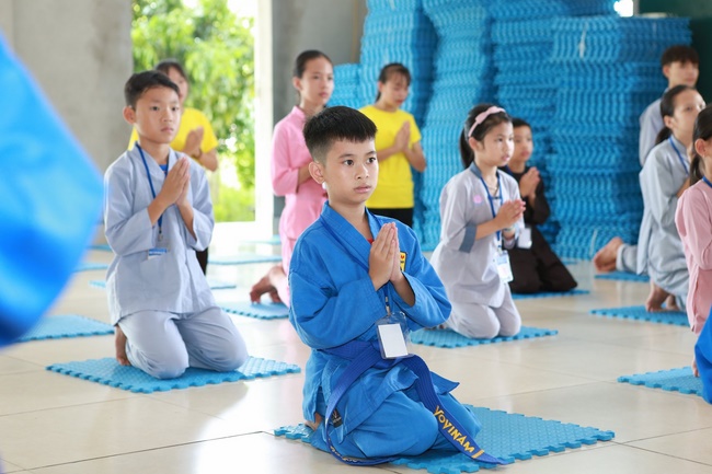 The retreat Sowing seeds lotus at Dong Cao Pagoda