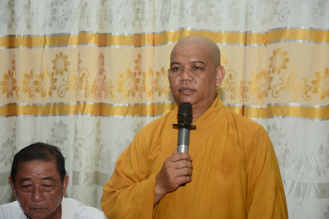 Offering gifts on Mid-Autumn Festival to Ben Tre and Tien Giang provinces