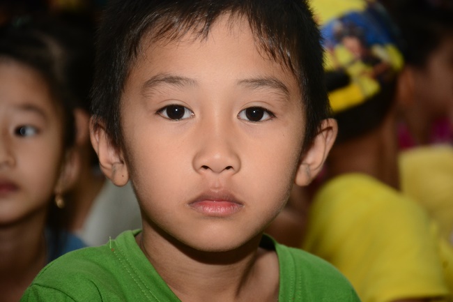 Offering gifts on Mid-Autumn Festival to Ben Tre and Tien Giang provinces