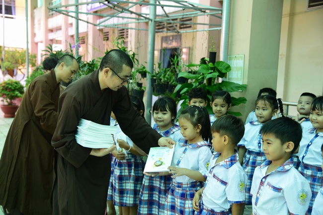 Spreading the love on Mid-Autumn Festival in Tay Ninh