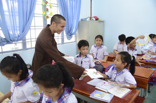 Spreading the love on Mid-Autumn Festival in Tay Ninh