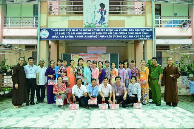 Spreading the love on Mid-Autumn Festival in Tay Ninh