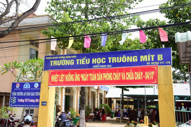 Spreading the love on Mid-Autumn Festival in Tay Ninh