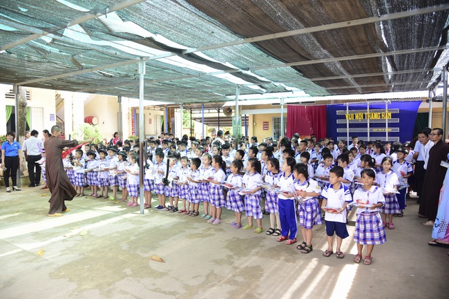 Spreading the love on Mid-Autumn Festival in Tay Ninh