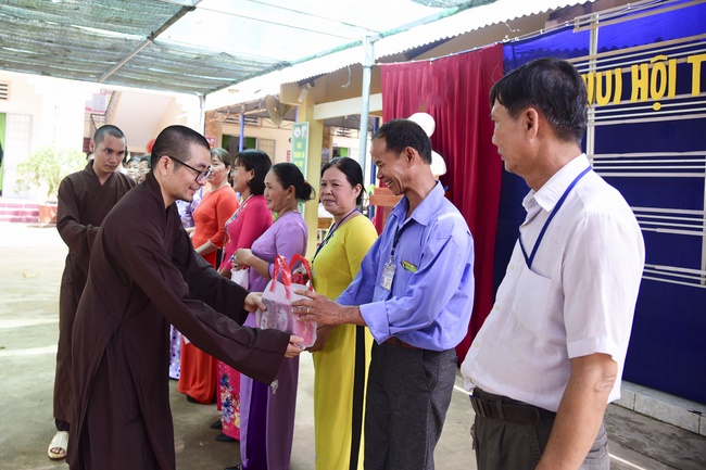 Spreading the love on Mid-Autumn Festival in Tay Ninh