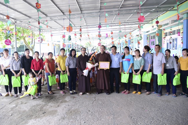 Spreading the love on Mid-Autumn Festival in Tay Ninh