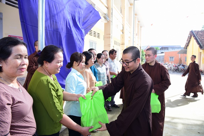 Spreading the love on Mid-Autumn Festival in Tay Ninh