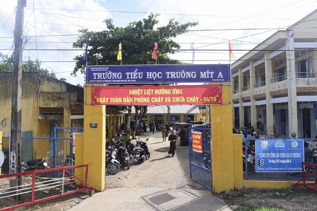 Spreading the love on Mid-Autumn Festival in Tay Ninh