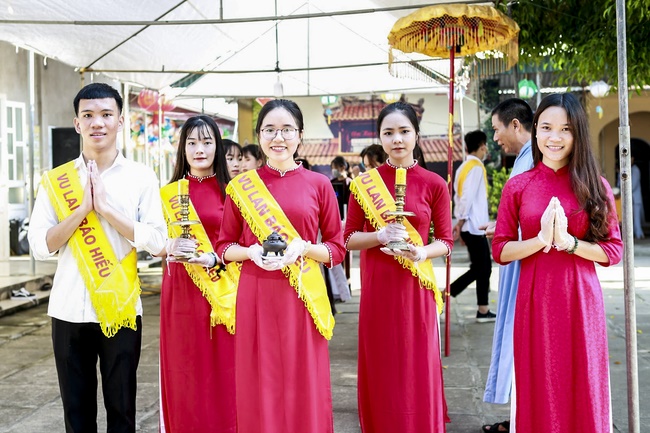 The Great Ullambana Ceremony at Dong Cao Pagoda in Thanh Hoa