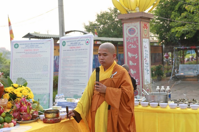 The Ullambana dharma assembly of filial piety  at Dong Cao Pagoda