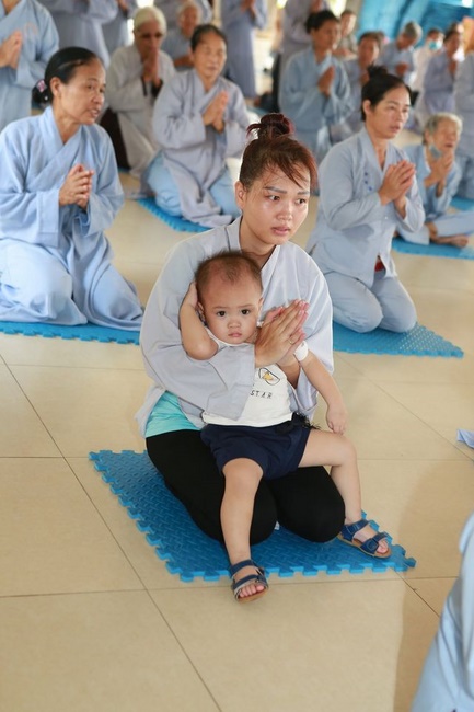 The Ullambana dharma assembly of filial piety  at Dong Cao Pagoda