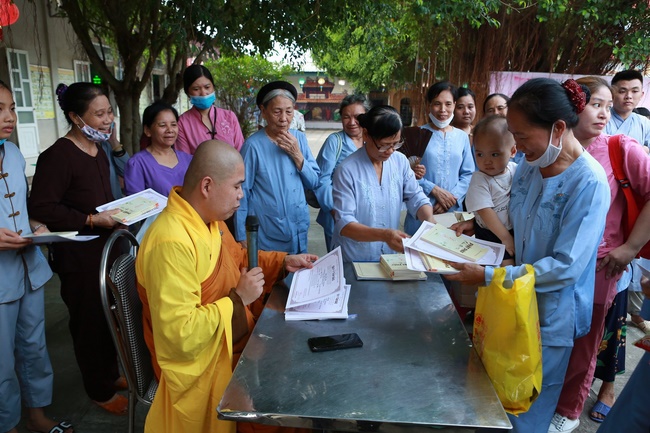 The Ullambana dharma assembly of filial piety  at Dong Cao Pagoda