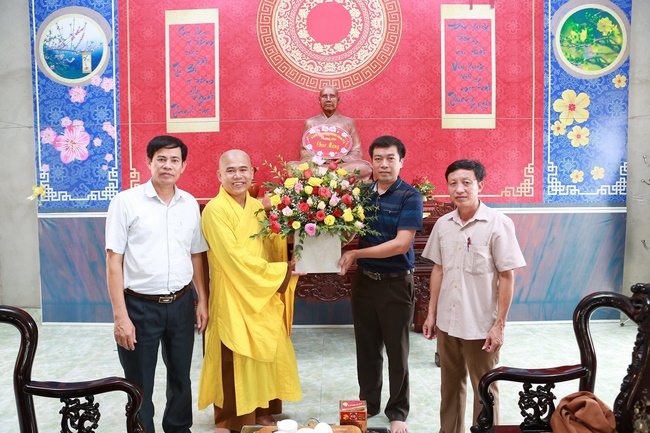 The Ullambana dharma assembly of filial piety  at Dong Cao Pagoda