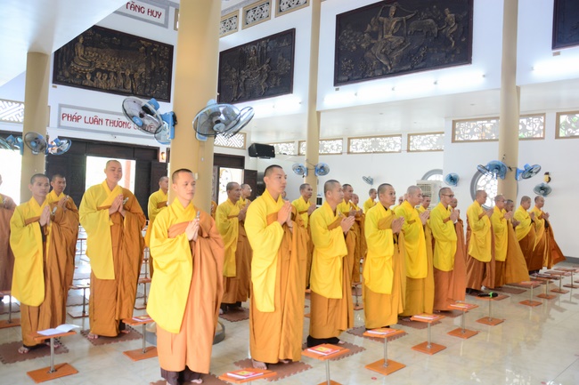 Wishing a long life to the Senior Abbot