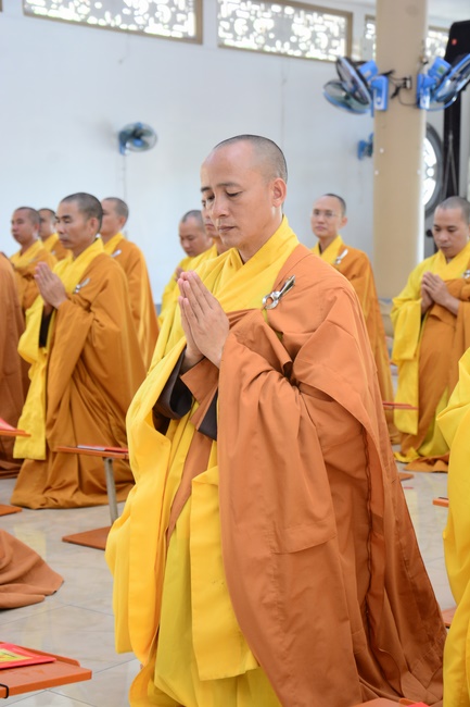 Wishing a long life to the Senior Abbot