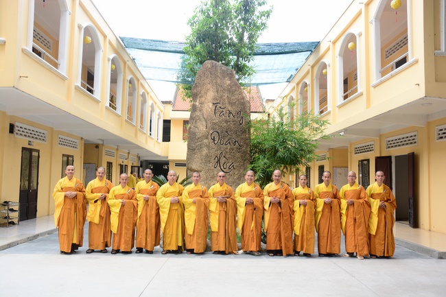Wishing a long life to the Senior Abbot