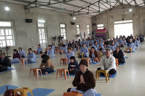 The 10th retreat “Practice as the Buddha's Teachings” at Dong Cao Pagoda