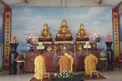 The 10th retreat “Practice as the Buddha's Teachings” at Dong Cao Pagoda