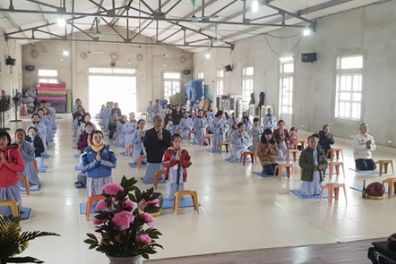 The 10th retreat “Practice as the Buddha's Teachings” at Dong Cao Pagoda