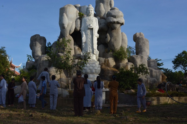 Year Ending Retreat at Hung Phap Pagoda, Dong Nai