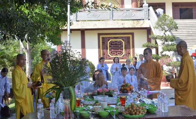 Year Ending Retreat at Hung Phap Pagoda, Dong Nai
