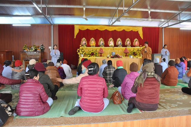 Chùa Tiêu Dao hướng dẫn oai nghi của người Phật tử