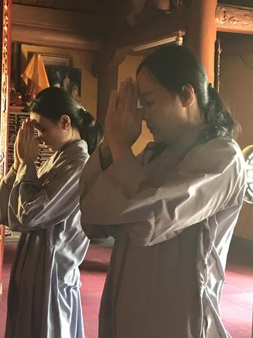 Chùa Tiêu Dao hướng dẫn oai nghi của người Phật tử