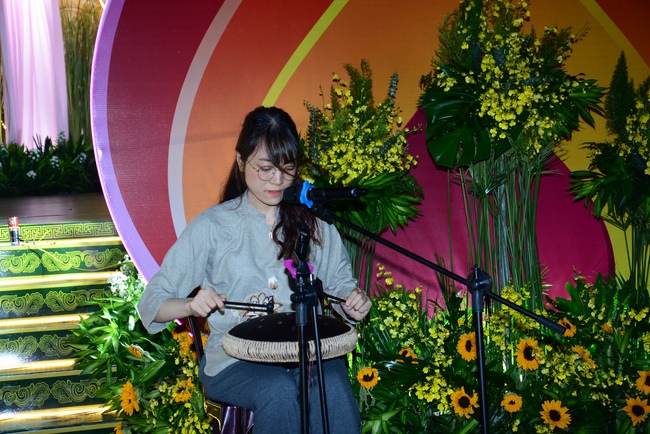 The 3rd gratitude ceremony to the disciples.