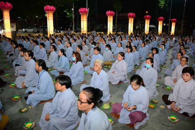 The 3rd gratitude ceremony to the disciples.