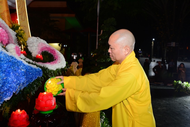The 3rd gratitude ceremony to the disciples.