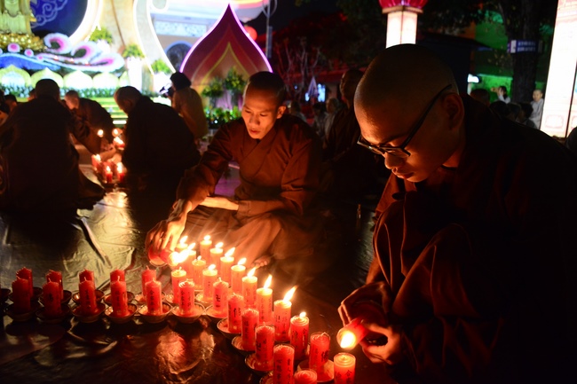 The 3rd gratitude ceremony to the disciples.
