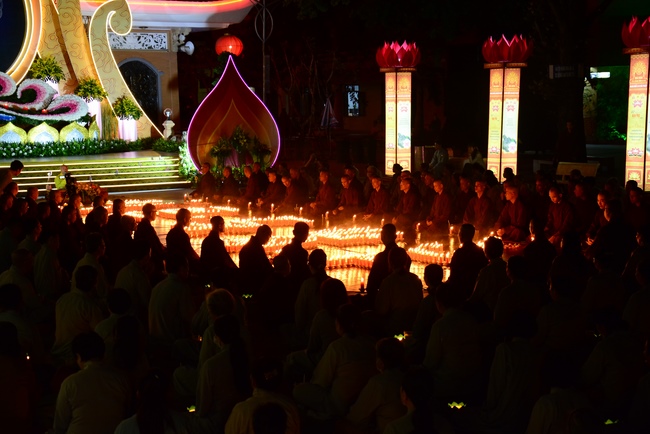 The 3rd gratitude ceremony to the disciples.