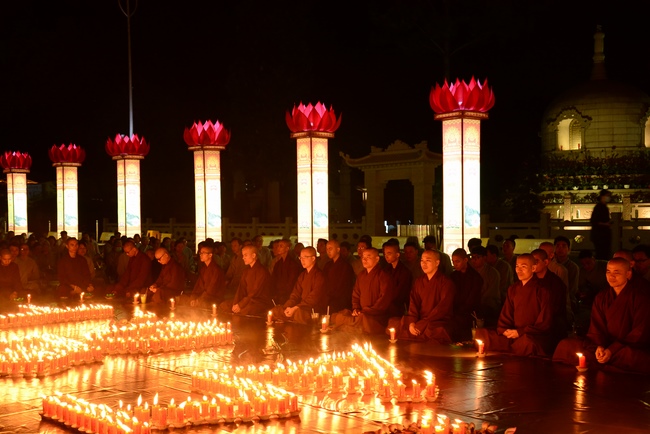 The 3rd gratitude ceremony to the disciples.