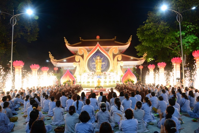 The 3rd gratitude ceremony to the disciples.