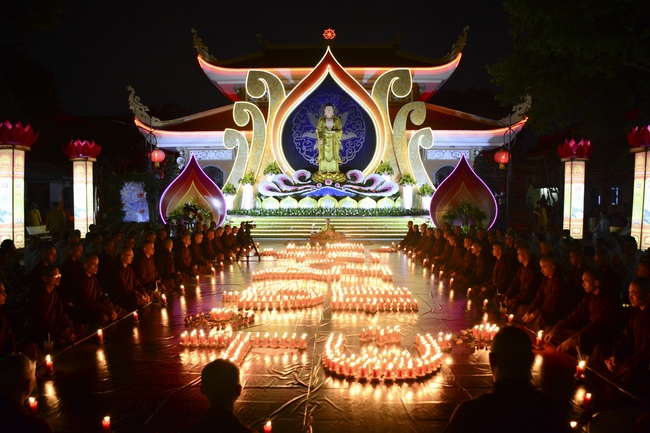 The 3rd gratitude ceremony to the disciples.
