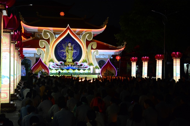 The 3rd gratitude ceremony to the disciples.