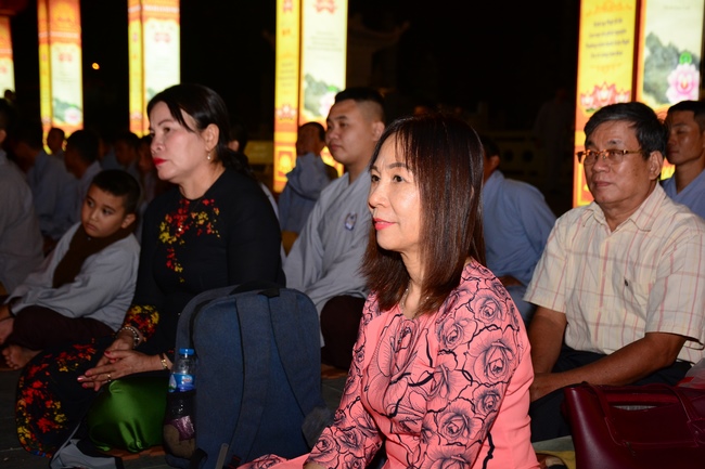 The 3rd gratitude ceremony to the disciples.