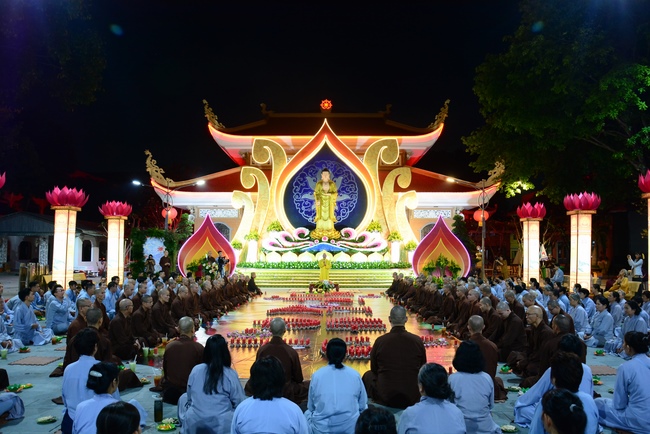 The 3rd gratitude ceremony to the disciples.