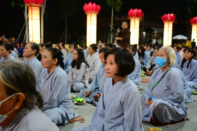 The 3rd gratitude ceremony to the disciples.