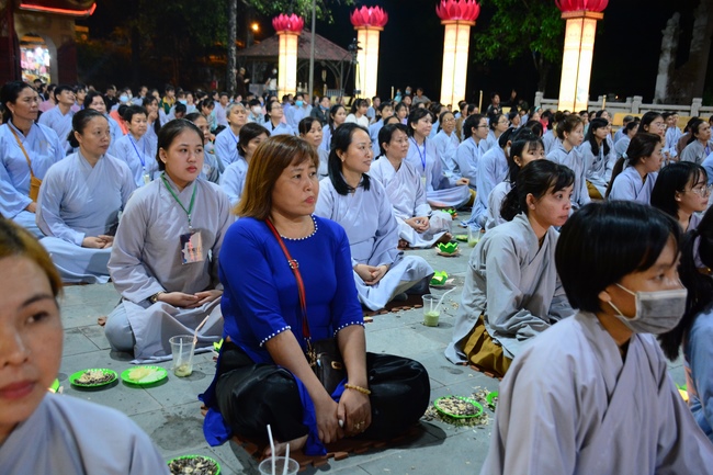 The 3rd gratitude ceremony to the disciples.