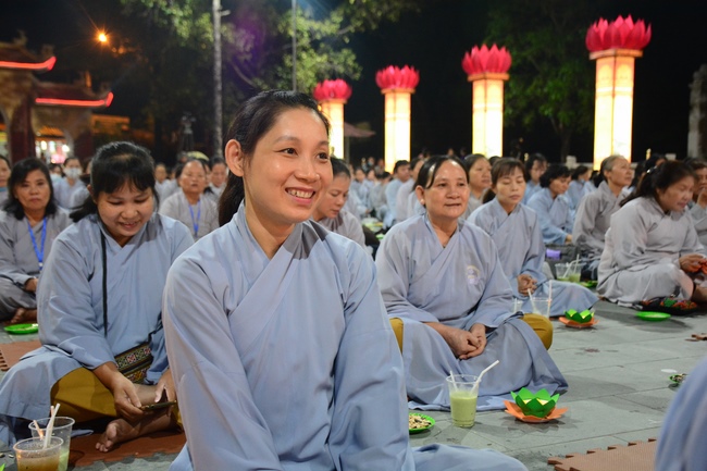 The 3rd gratitude ceremony to the disciples.