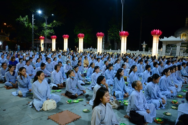 The 3rd gratitude ceremony to the disciples.