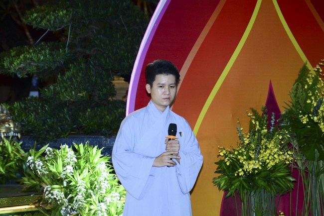 The 3rd gratitude ceremony to the disciples.