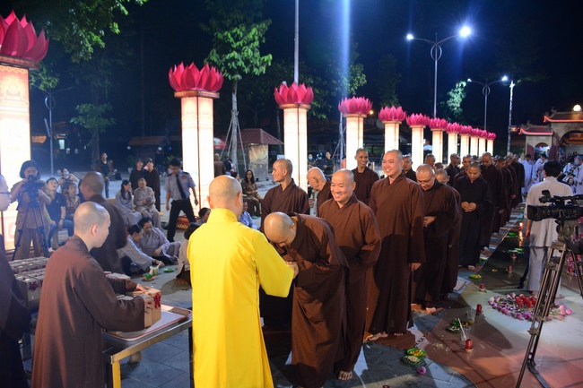 The 3rd gratitude ceremony to the disciples.