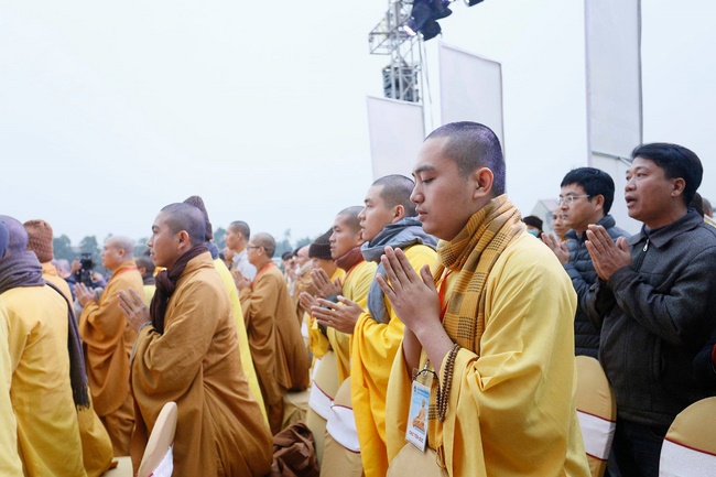 The inauguration ceremony of Buddha Shakyamuni statue 42m at Phuc Lac pagoda, Nghe An