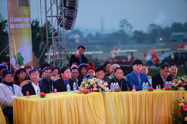 The inauguration ceremony of Buddha Shakyamuni statue 42m at Phuc Lac pagoda, Nghe An