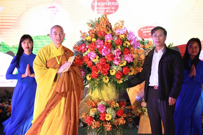 The inauguration ceremony of Buddha Shakyamuni statue 42m at Phuc Lac pagoda, Nghe An