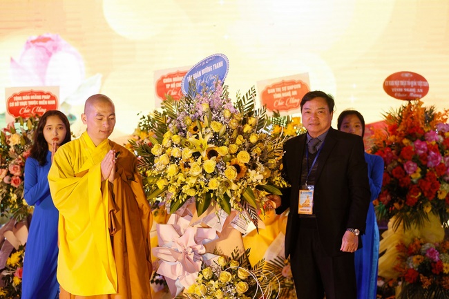 The inauguration ceremony of Buddha Shakyamuni statue 42m at Phuc Lac pagoda, Nghe An