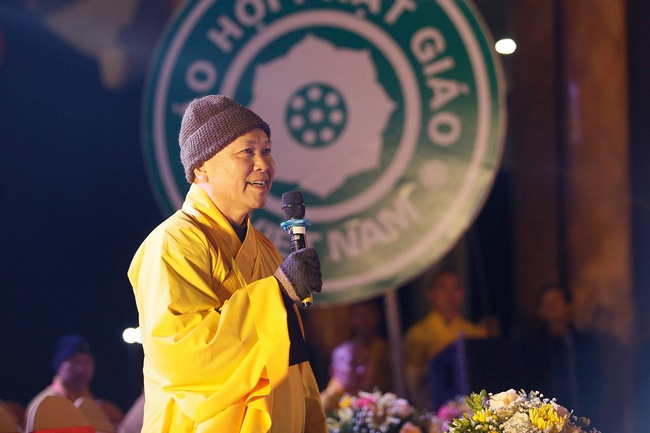 The inauguration ceremony of Buddha Shakyamuni statue 42m at Phuc Lac pagoda, Nghe An