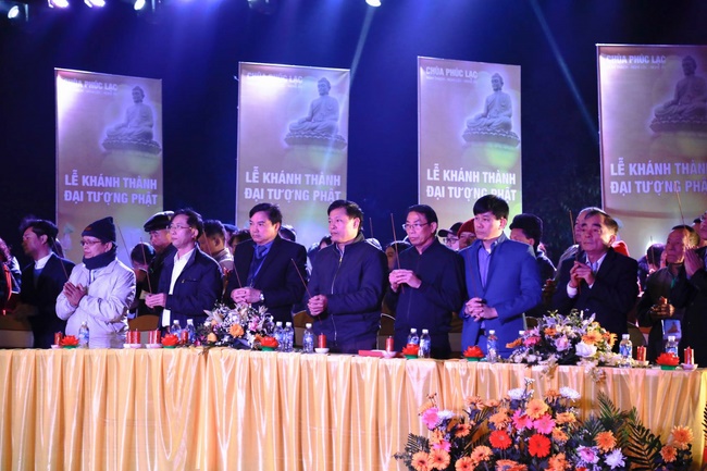 The inauguration ceremony of Buddha Shakyamuni statue 42m at Phuc Lac pagoda, Nghe An